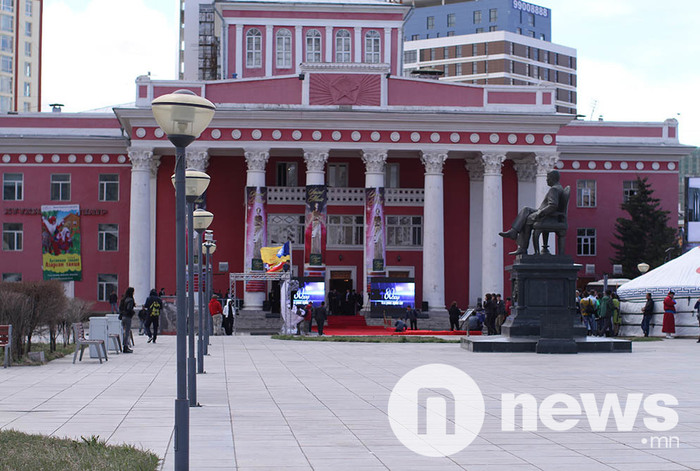 ТӨВ ШУУДАНГИЙН УРД БАЙРЛАХ УЛСЫН ДРАМЫН ЭРДМИЙН ТЕАТР