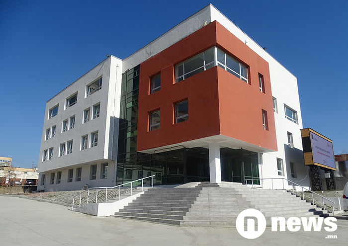 Улсын II төв эмнэлгийн ард байрлах Эрүүл мэндийн яамны харьяа Цус сэлбэлт судлалын үндэсний шинэ төв