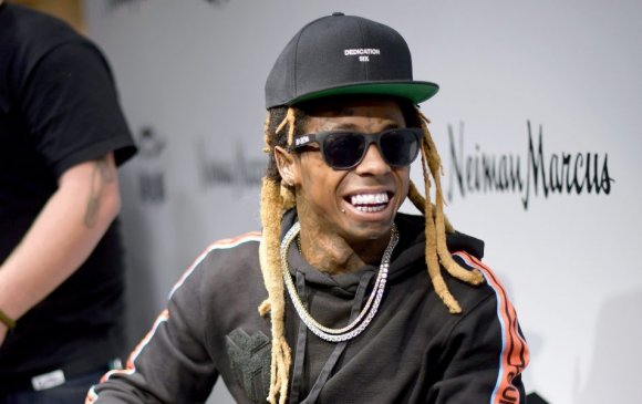 Рэппэр Lil Wayne шоронд хоригдсоны дараа цомгийнх нь борлуулалт өсчээ