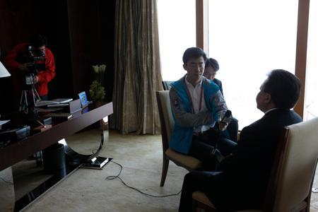 Хятад улсын төв телевизэд ярилцлага өгөв
