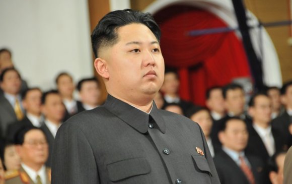 Ким Чен Ун хоёр Солонгосын хил дээр очжээ