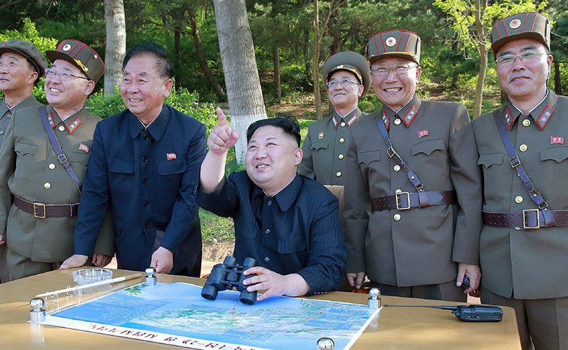 Хойд Солонгос гурван пуужин харвалаа