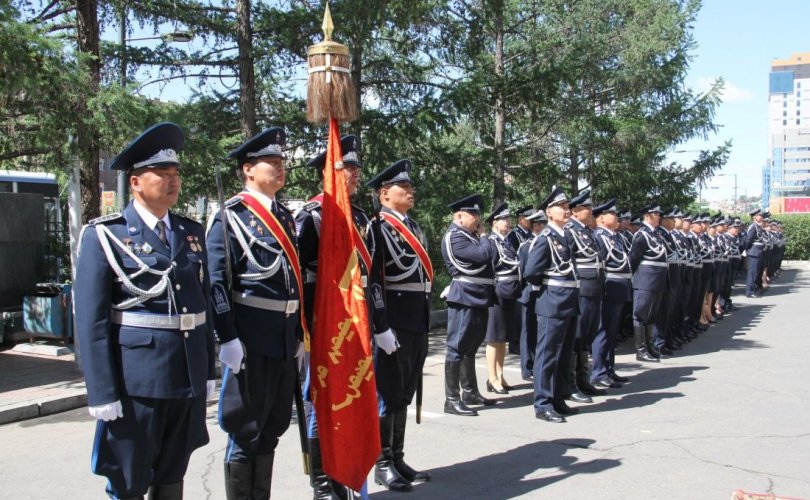 Дэлхийн цагдаа нар өрсөлдөж байна