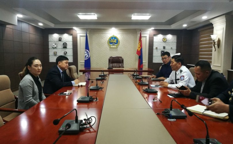 БНХАУ-аас Монгол улсад суугаа ЭСЯ-аас дараалал үүссэнтэй холбогдуулан арга хэмжээ авахаар боллоо