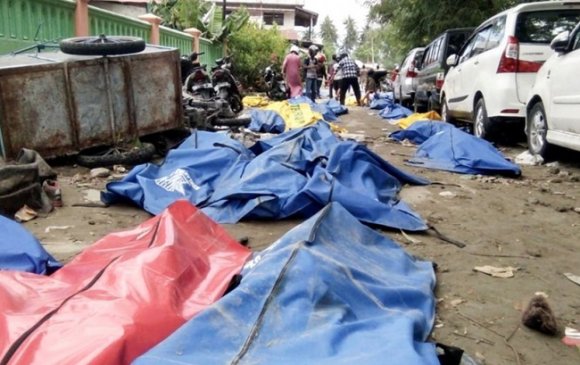 Индонезид болсон цунамигийн үеэр 1000 гаруй хоригдлууд оргожээ