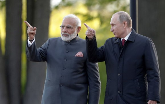 В.Путин Энэтхэг улсад айлчилж байна