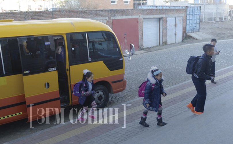 Сургуулийн автобусны хүртээмжийг нэмбэл замын түгжрэл 30 хувь буурна