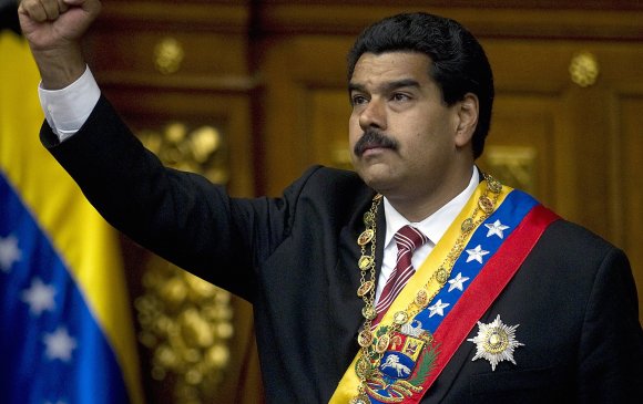 Мунхаг удирдагчийн дарангуйлал дор сүйрч буй Венесуэл улс