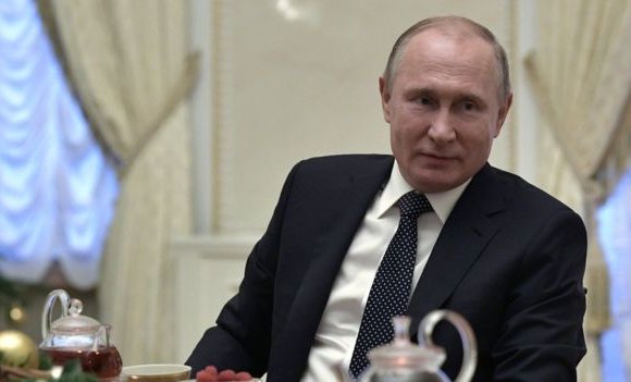 Путин: Реп хөгжимд зохицуулалт хэрэгтэй