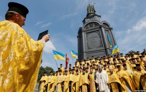Украин, ОХУ-ын сүм хийдүүд өрх тусгаарлалаа