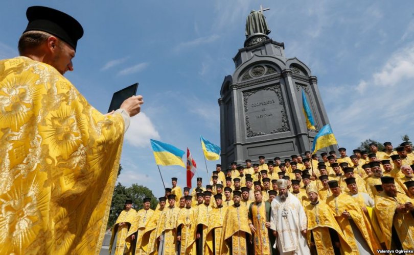 Украин, ОХУ-ын сүм хийдүүд өрх тусгаарлалаа