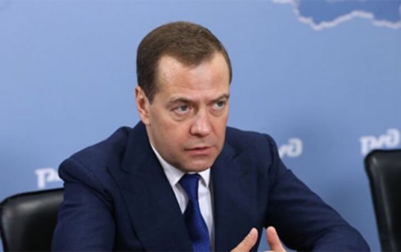 Дмитрий Медведев: Шинэ жилийн урт амралт эдийн засагт сөргөөр нөлөөлж байна