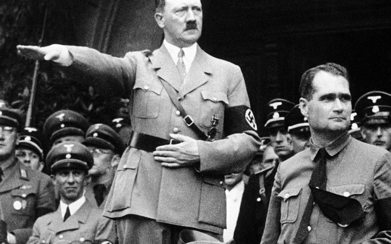 Гитлерийн орлогч өөрийн биеэр ялаа эдэлснийг баталжээ