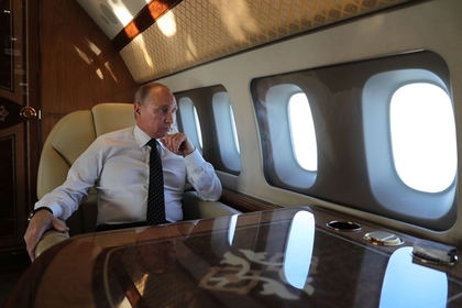 Сурагч хүү Путины “Ил-96” онгоцонд зочилжээ