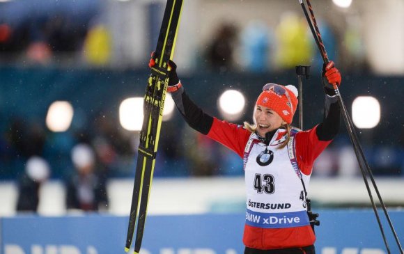 Анастасия Кузмина ДАШТ-ээс анхны алтан медалиа хүртэв