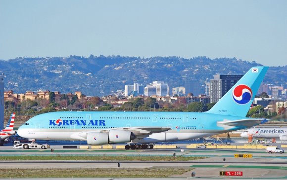 “Korean Air” Японы албан тушаалтныг уучлалт гуйхыг шаардлаа