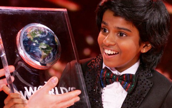 12 настай Энэтхэг хүү нэг сая долларын эзэн болов