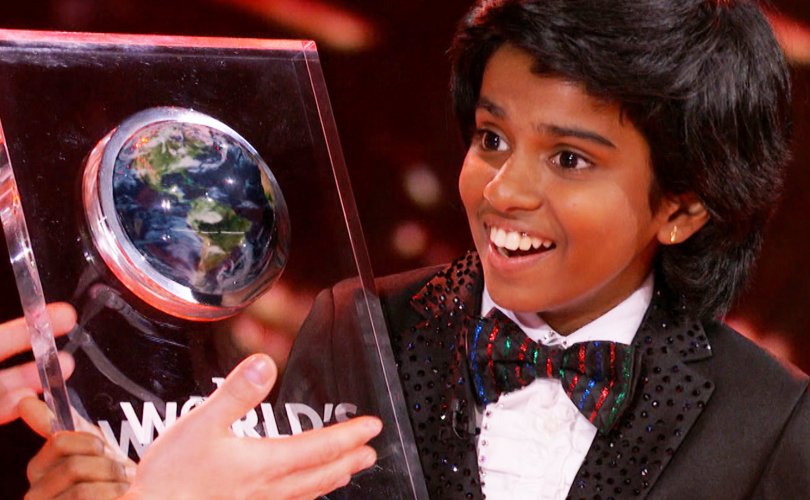 12 настай Энэтхэг хүү нэг сая долларын эзэн болов