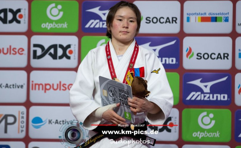 Монголын жүдочид алт, мөнгөн медаль хүртэв
