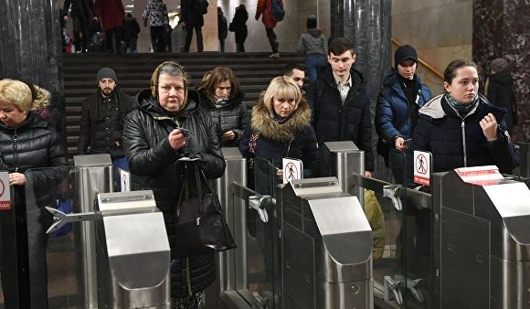 Москва хотын метронд банкны картаар үйлчлүүлж болно