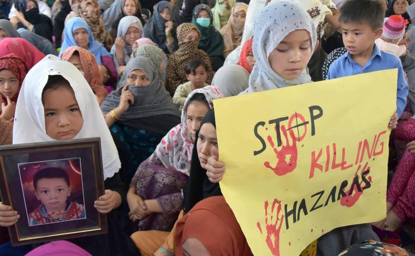 Пакистан дахь Хазаруудын эсэргүүцлийн суулт үргэлжилж байна
