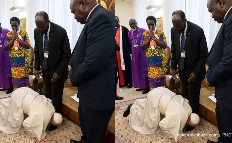 Ромын пап Өмнөд Суданы Ерөнхийлөгчийн хөлийг үнсжээ