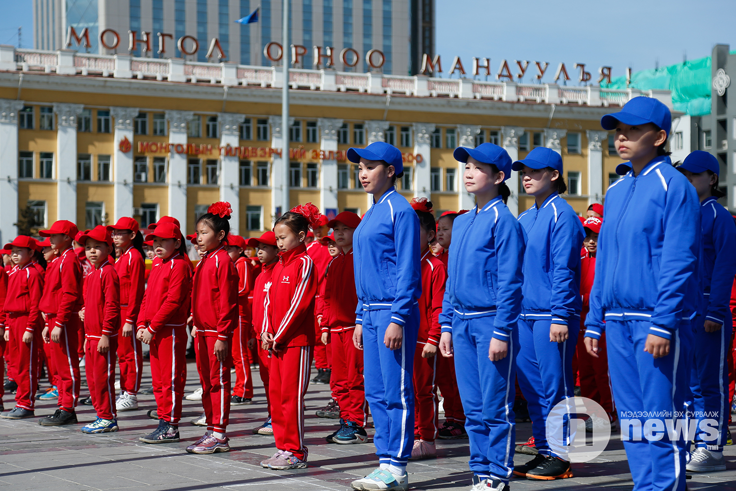 Монгол Улсын Ерөнхийлөгч Х.Баттулга 3333 сурагчийн хамт Тусгаар тогтнол шүлэг уншлаа (8)