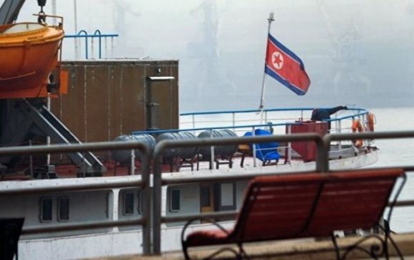АНУ Хойд Солонгосын хөлөг онгоцыг саатуулав