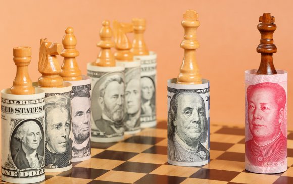 Валютын дайн: Доллар юанийг сөхрүүлэв