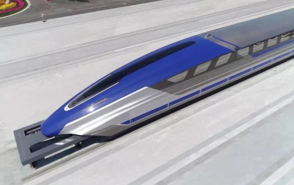 Хятад улс цагт 600 км хурдалдаг галт тэрэг танилцуулав