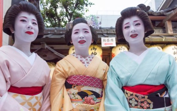 Япон улс 40 сая жуулчин хүлээж авна