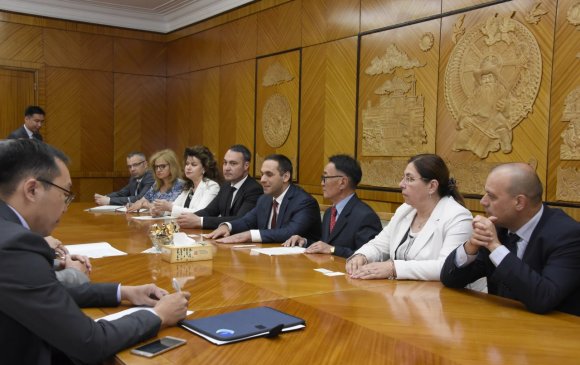 Болгарын Эдийн засгийн сайд тэргүүтэй төлөөлөгчдийг хүлээн авч уулзлаа