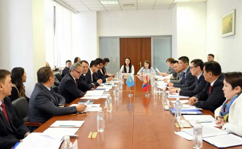 Монгол Улс, БНКазУ-ын ГХЯ хоорондын Консулын IX зөвлөлдөх уулзалт болов
