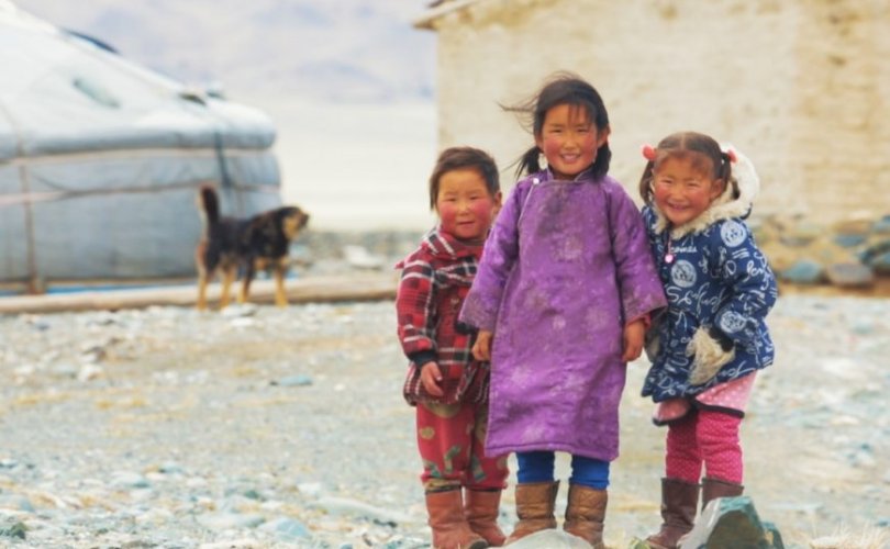Монголын тухай “Мөнх тэнгэрийн орон” баримтат кино ОХУ-т нээлтээ хийжээ