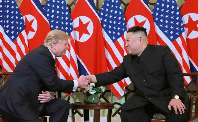 Ким, Трамп нар гурав дахиа уулзана