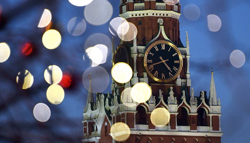 Оросууд шинэ жилээр 10 биш, 8 хоног амрах санал гаргав