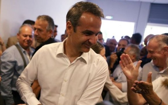 Грекийн парламентын ээлжит бус сонгуульд сөрөг хүчин ялалт байгуулав