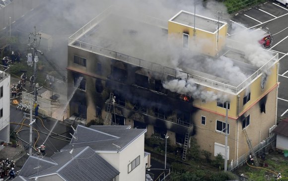 Японы анимэ студид гал тавьж, 13 хүний амь үрэгдэв