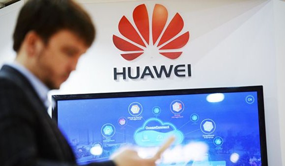 Huawei Сбербанктай Huawei Pay-г ашиглахаар ярилцаж байна