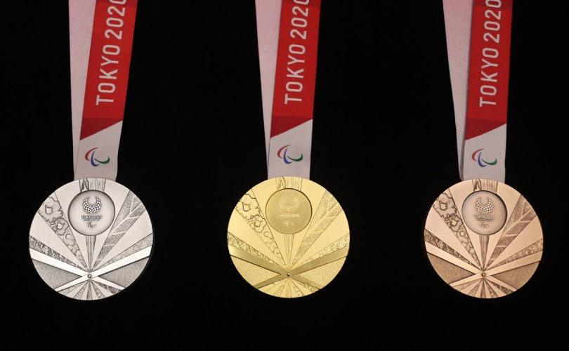 Токио 2020 Паралимпийн медалийг танилцуулав