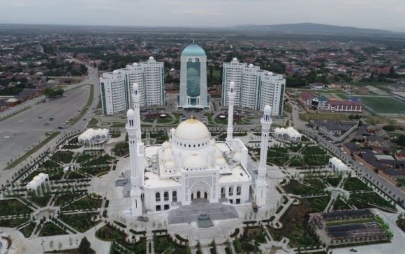 Европын хамгийн том Исламын сүм Чеченьд нээгджээ