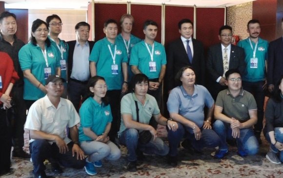 “Өнөөдрийн Монгол-2019” хөтөлбөрт хамрагдсан гадаадын гэрэл зурагчидтай уулзлаа