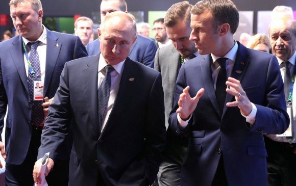 Путин, Макрон нарын уулзалт "халуухан" болж өндөрлөв