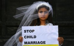 Индонез бага насны охидын гэрлэлтийг хориглолоо