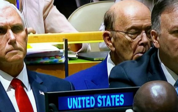 АНУ-ын сайд НҮБ-ын чуулган дээр Трампыг үг хэлэх үеэр унтжээ