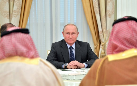 Путин Саудын Арабын хаанд Камчаткийн цагаан шонхор бэлэглэжээ