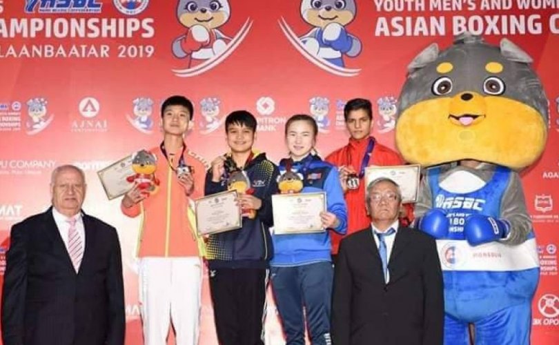 Ази, тивийн аварга шалгаруулах боксын тэмцээнээс хүрэл медаль хүртлээ