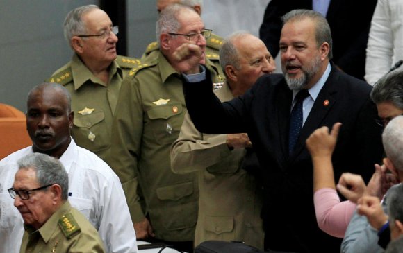 Куба улс 43 жилийн дараа Ерөнхий сайдтай боллоо