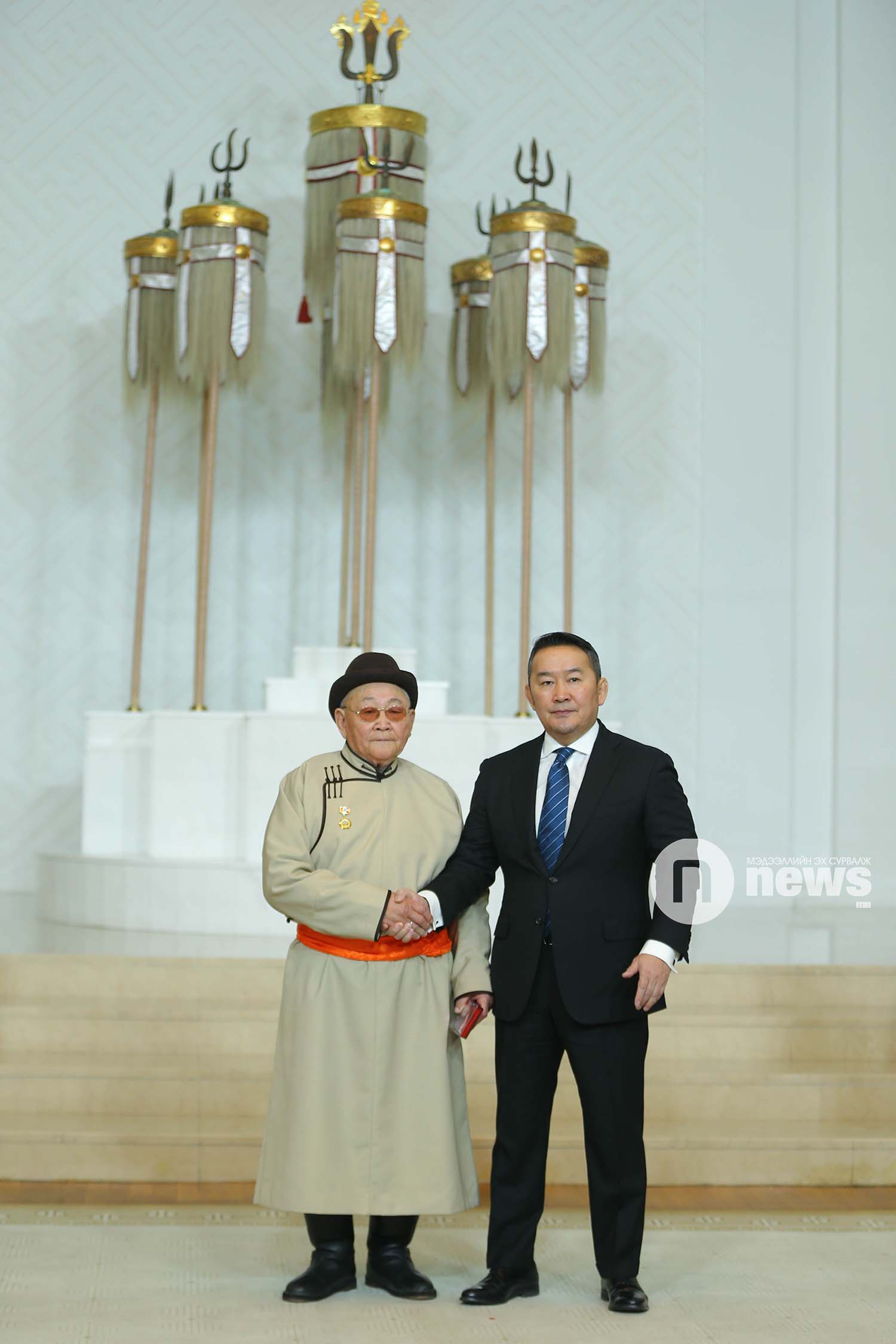 Монгол Улсын Ерөнхийлөгчийн зарлигаар Төрийн дээд одон, медаль гардуулах ёслол (49)