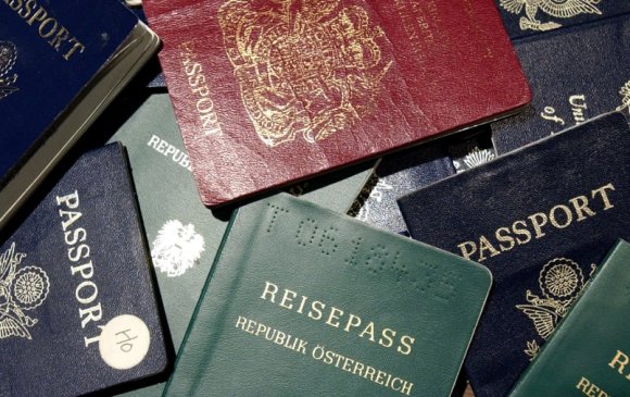 Дэлхийн хамгийн олон улсад визгүй зорчдог паспорттой орнуудыг нэрлэв